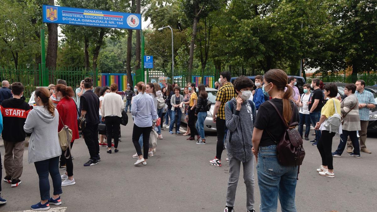 a venit la scoala cu o branula la mana si a spus ca vrea sa sustina examenul motivul pentru care a