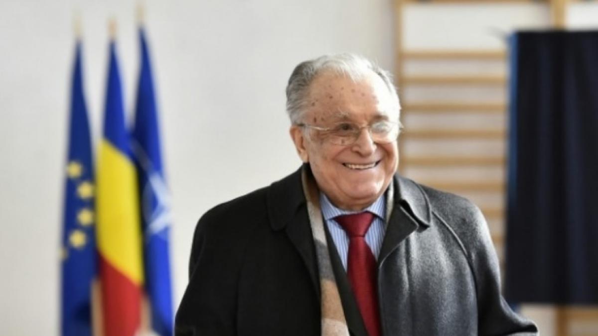 marcel ciolacu l a sunat pe ion iliescu nu pot fi ipocrit sa spun ca nu exista acest trecut