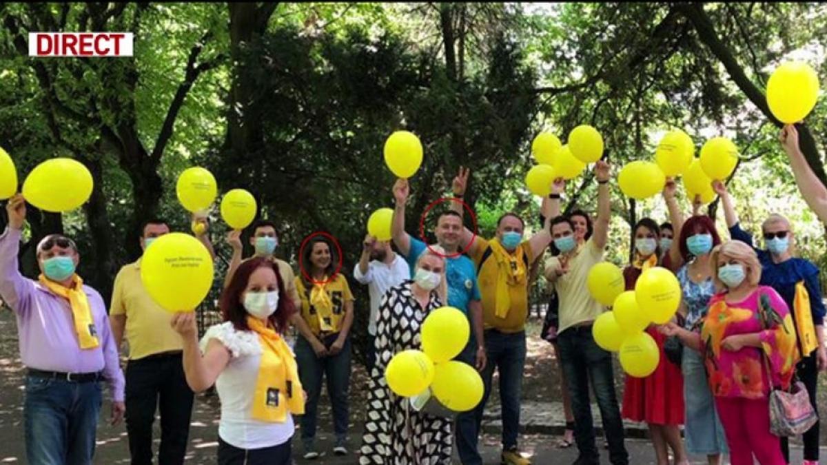 val nou de poze scandaloase cu membrii guvernului