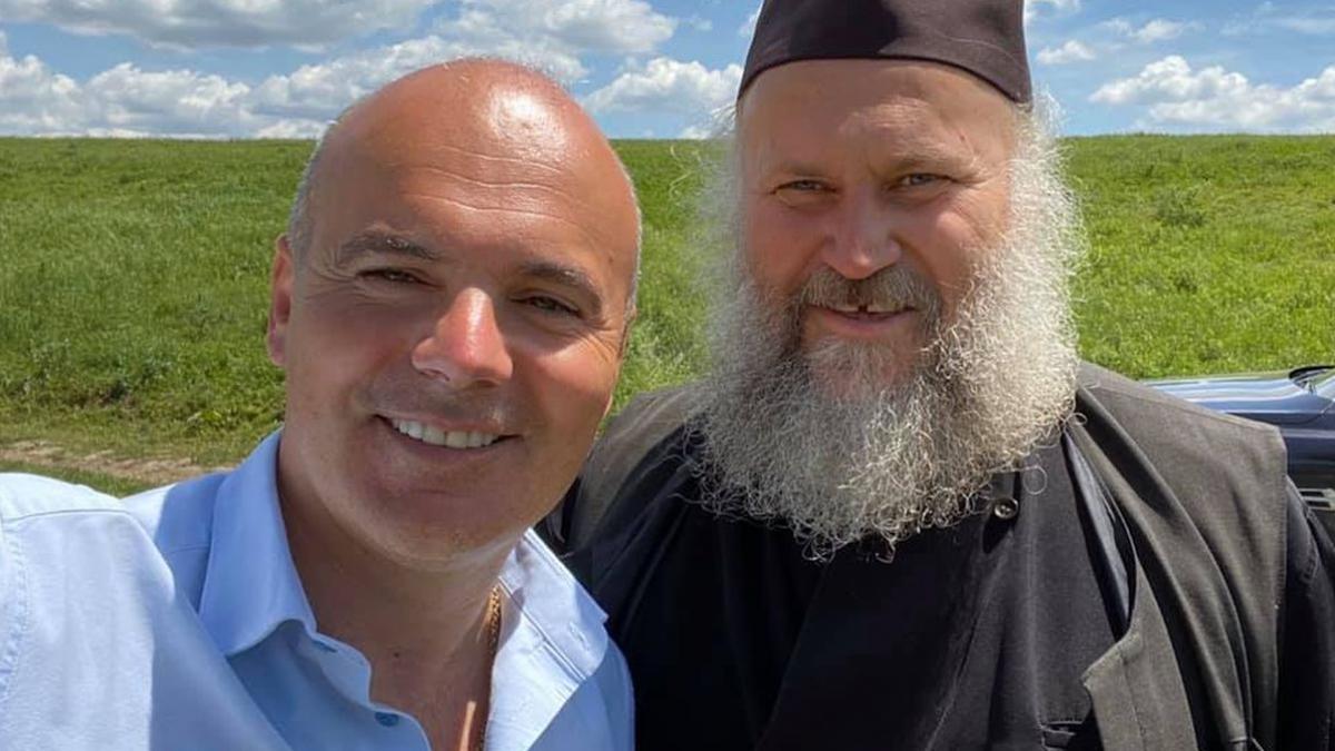 rares bogdan acuzatii extrem de grave priviti le rudele in ochi hahalerelor