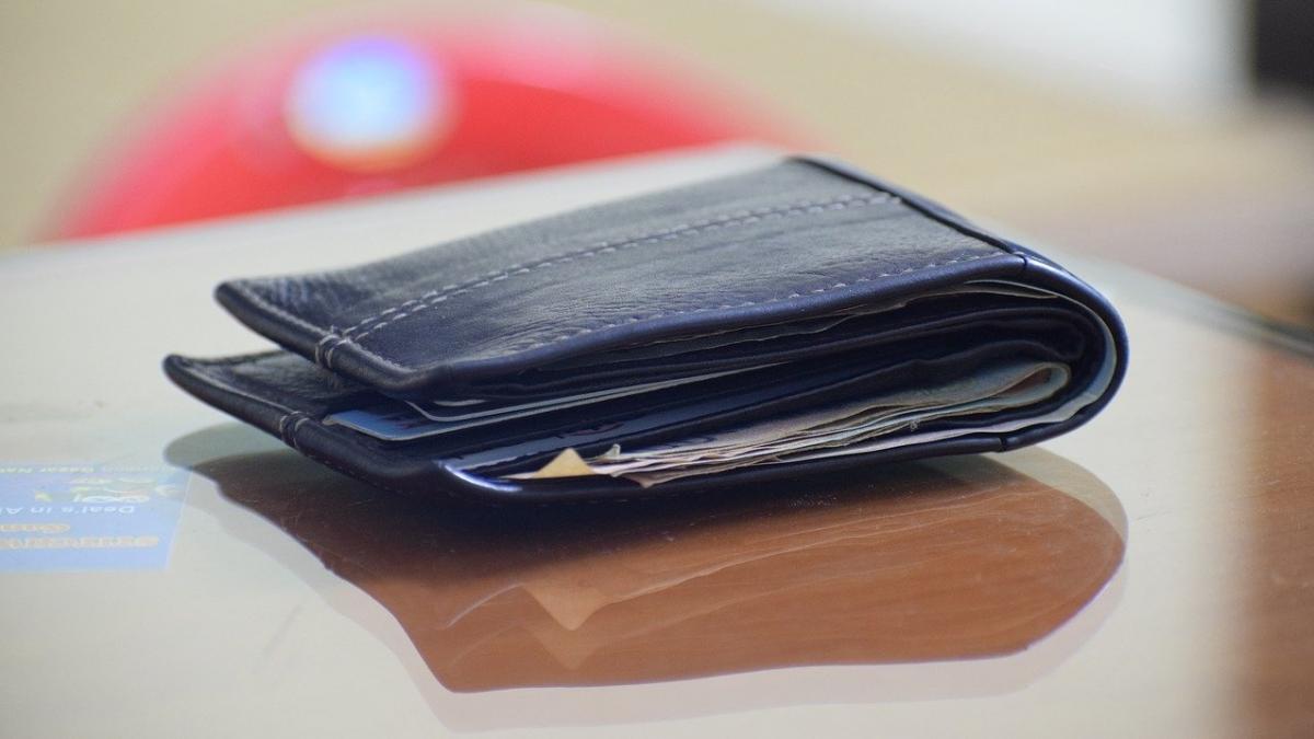 se dau 2500 de lei de la stat cine sunt romanii care pot beneficia de acest stimulent