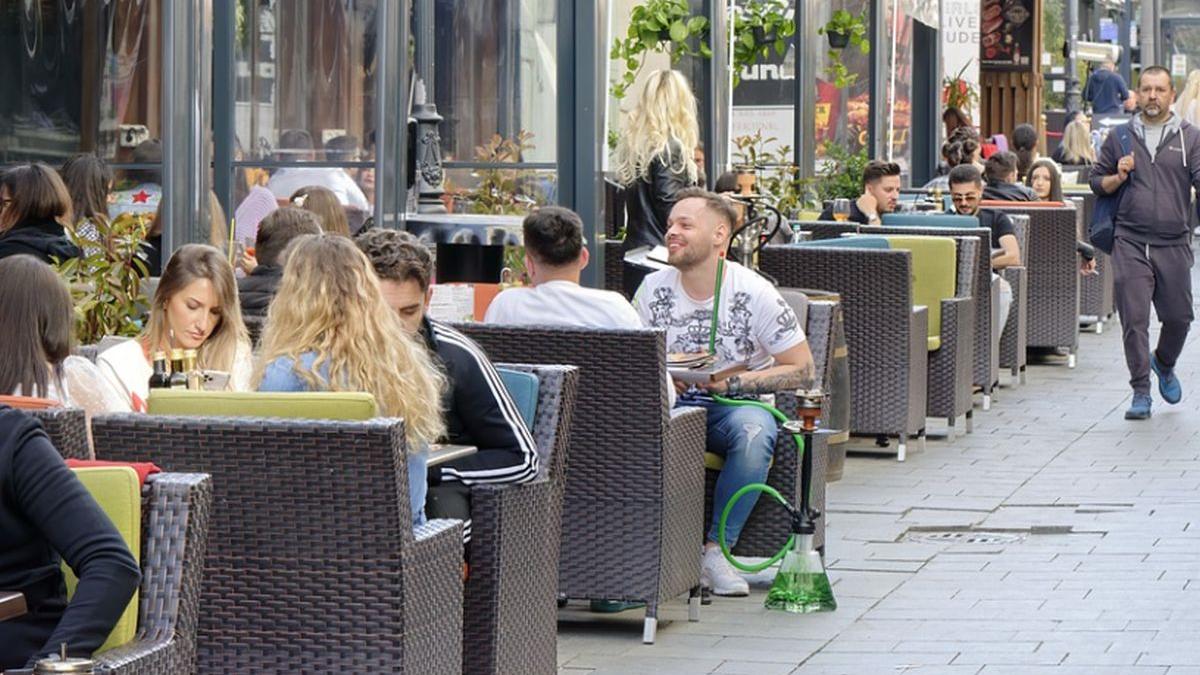 nereguli la terasele si cluburile din bucuresti amenzi de 143 000 de lei