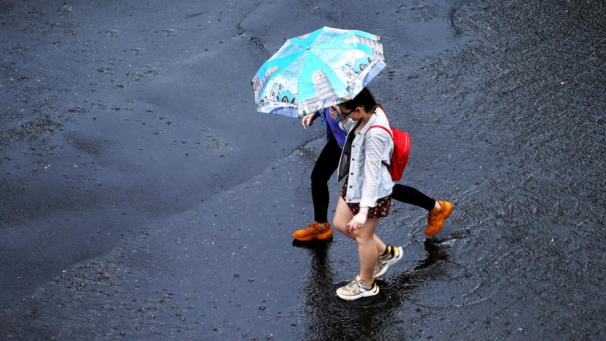 o noua avertizare cod portocaliu de vreme rea in 34 de judete din tara