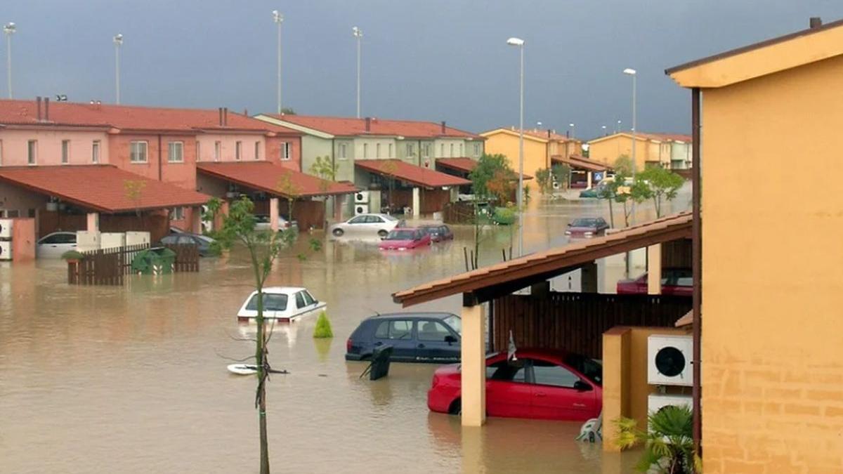 ce trebuie sa faci inainte pe timpul si dupa inundatii primul lucru care trebuie facut daca