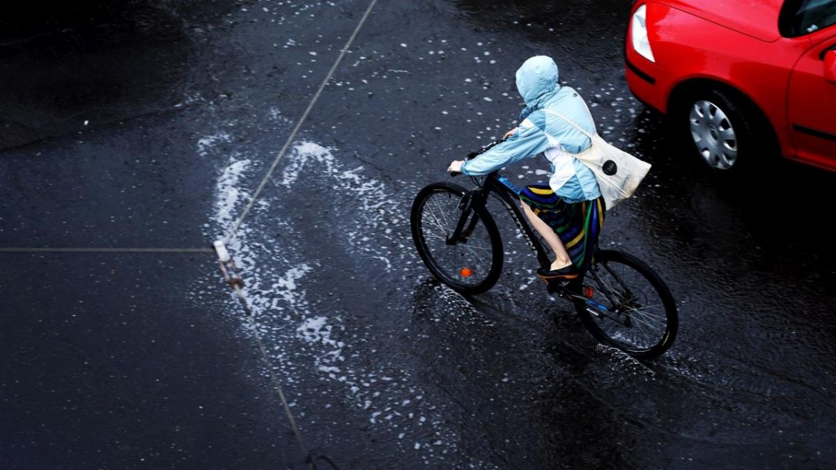 luna iunie va urca in top 5 cele mai ploioase luni din istoria masuratorilor meteorologice