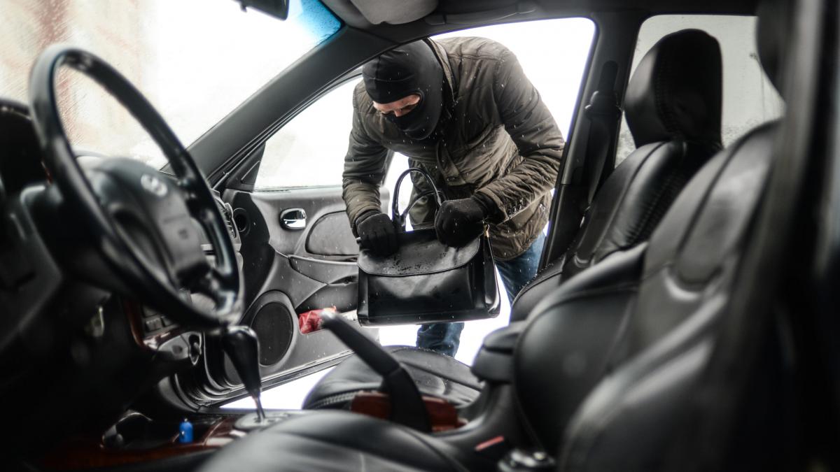 o noua metoda de spargere a autoturismelor scumpe face ravagii