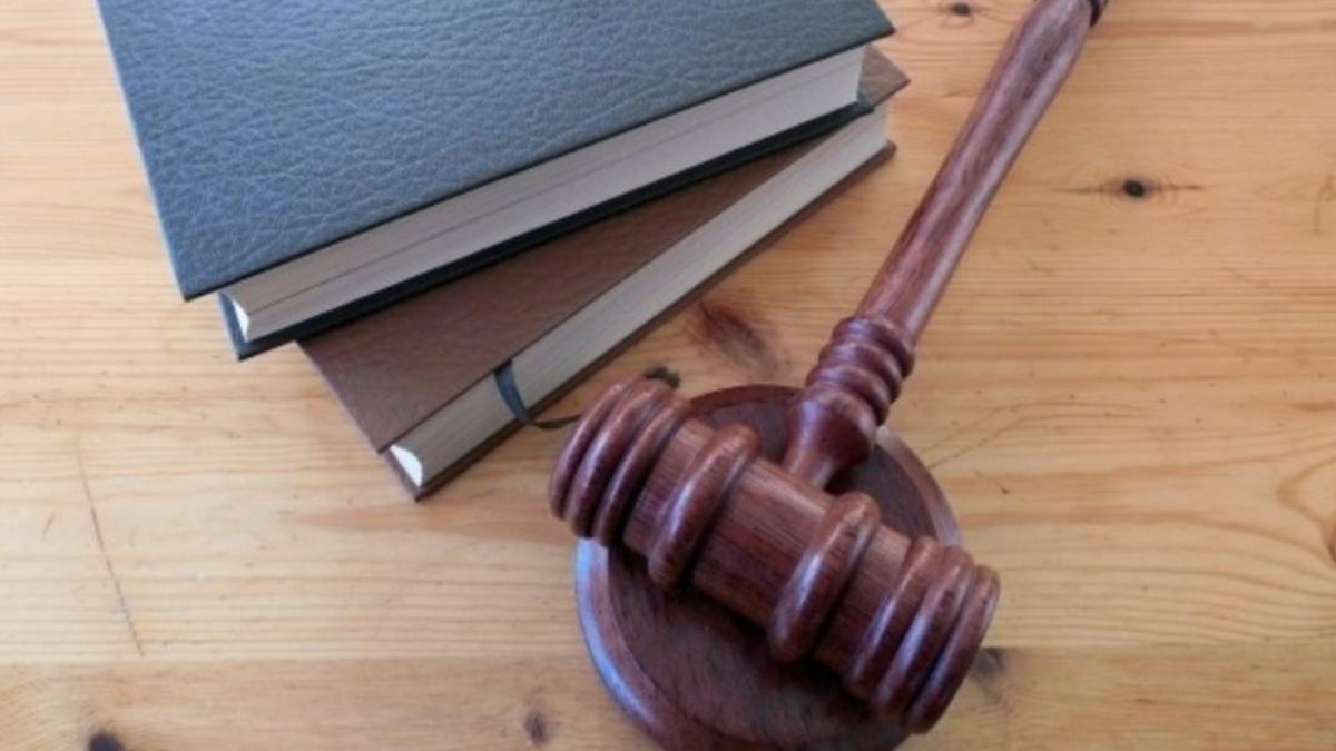 pedeapsa record pentru un barbat acuzat de pedofilie a lesinat cand a auzit decizia