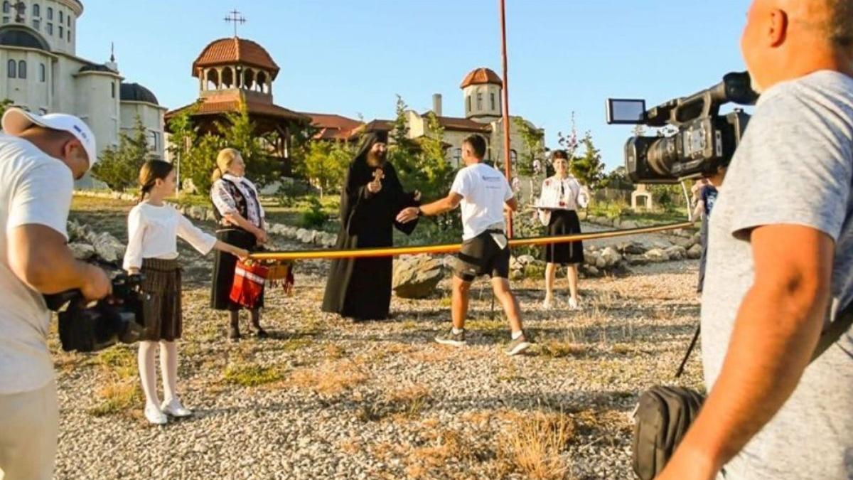 un barbat din iasi a venit la mare pe jos barbatul a ajuns dupa zece zile la constanta si a slabit