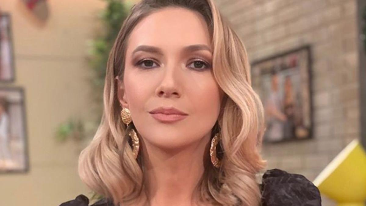 adela popescu adevarul despre boala de care sufera prezentatoarea a fost internata in spital