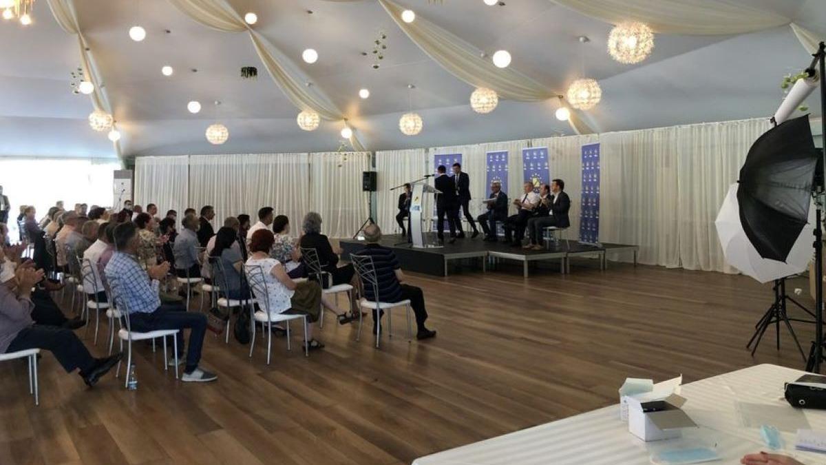 ministru pnl despre sedinta cu 100 de participanti fara masti e greu sa ai masca la 40 de grade