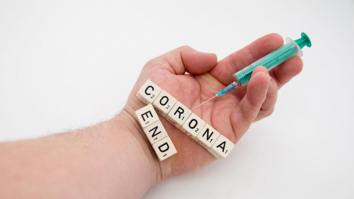 17 vaccinuri anti coronavirus in faza de testare