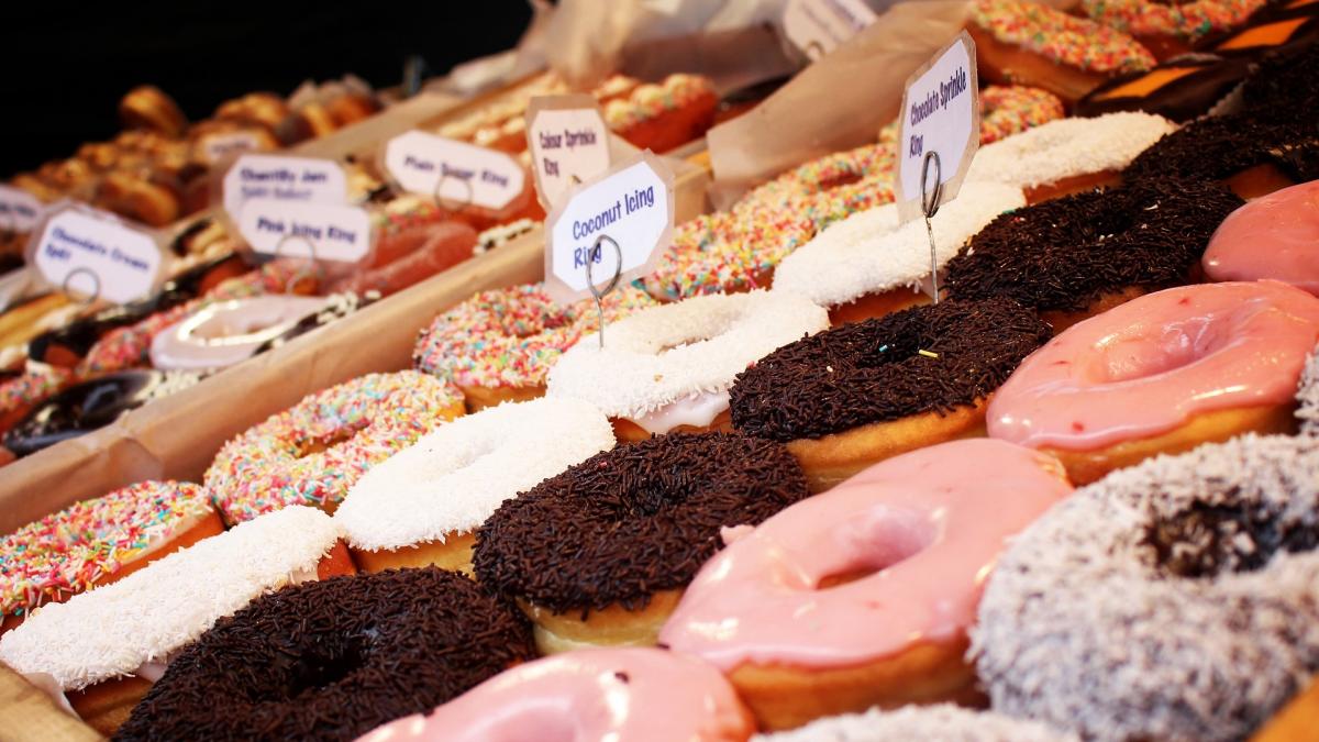 aceste alimente pot provoca acnee si riduri iti pot distruge pielea evita le cat poti de mult