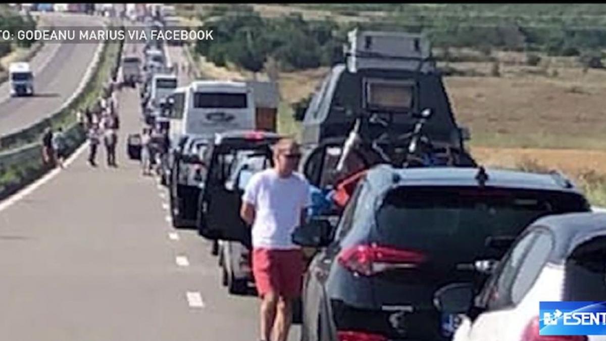 avertisment de la mae coada de 12 kilometri la granita intre bulgaria si grecia oamenii asteapta si