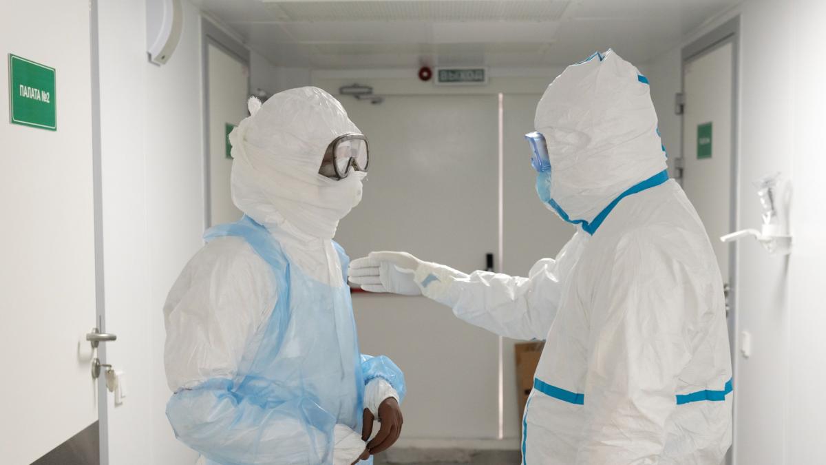 grupul care ne a bagat frica in oase cine sunt stapanii cifrelor covid