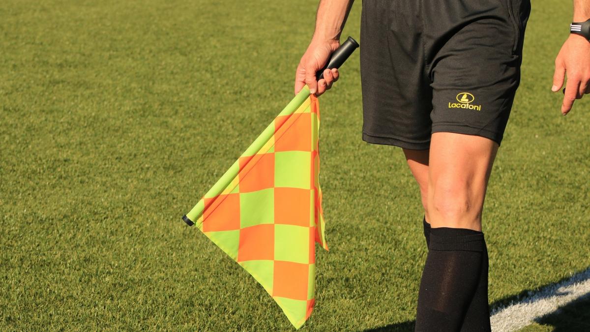 virusul a lovit din nou in fotbalul romanesc arbitru din liga 1 testat pozitiv cu noul coronavirus