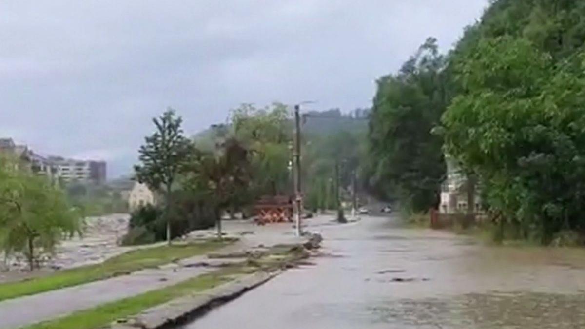 dezastru dupa inundatii inca o lovitura pentru oamenii loviti de ape