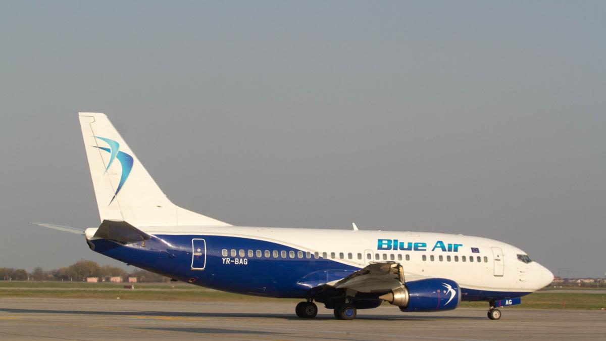 ce se intampla cu blue air compania de zbor romaneasca in insolventa cum vrea sa isi stinga