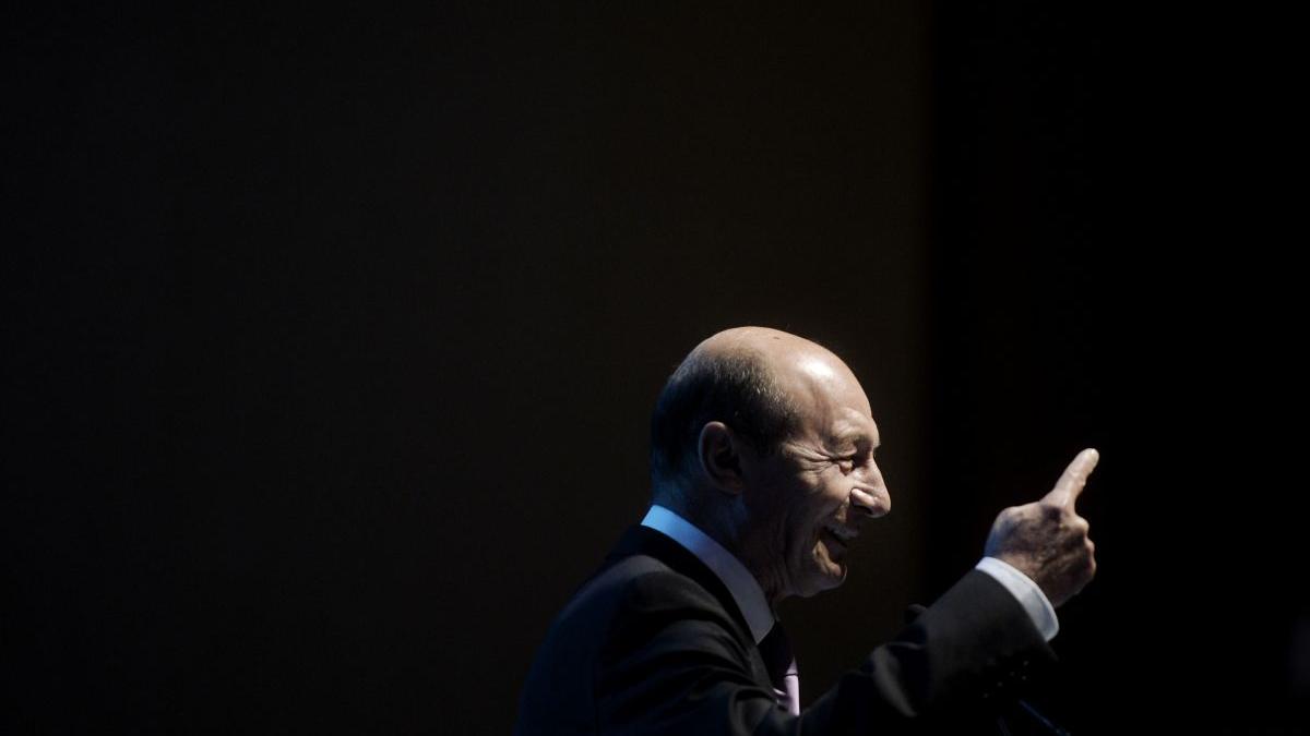 traian basescu posibil candidat la primaria bucuresti dreapta nu se intelege pentru sustinerea lui