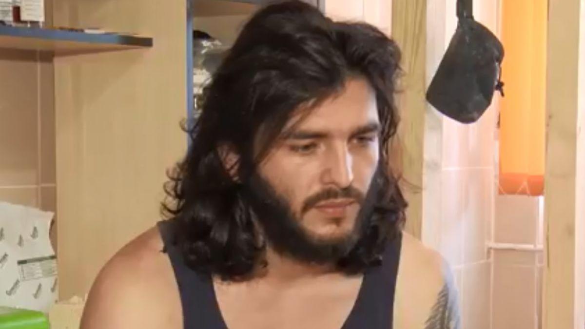 povestea unui care a cazut in gol cinci etaje cu liftul ma gandeam in ce pozitie sa cad ca sa imi