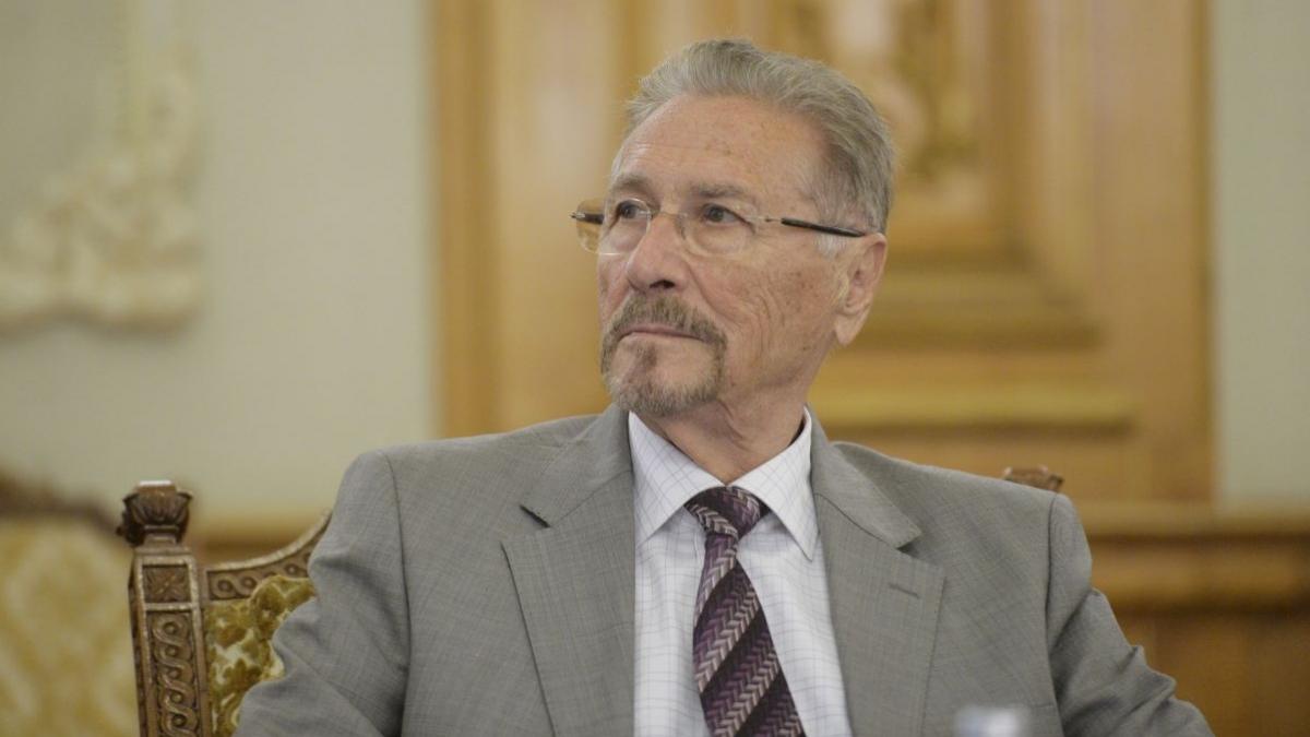 emil constantinescu a ajuns la spital medicii l au operat de urgenta