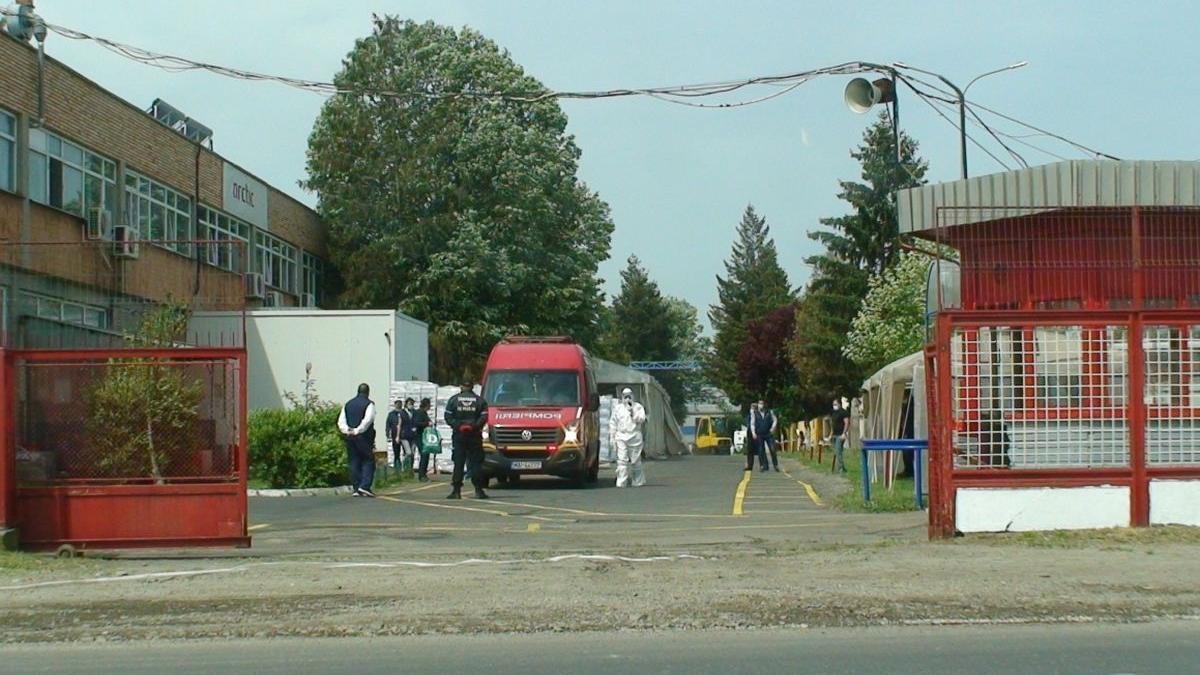 scandal monstru spitalul orasului gaesti transformat in spital covid vom muri acasa