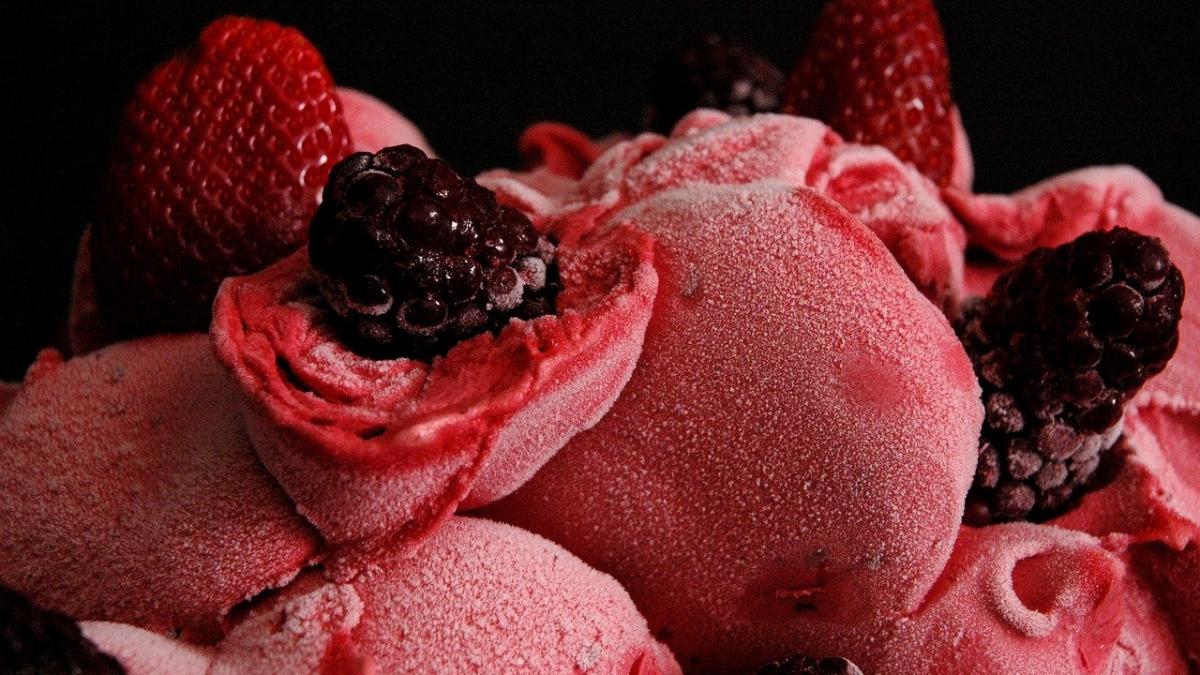 reteta de inghetata fara zahar este ideala pentru copii si se prepara in mai putin de 5 minute