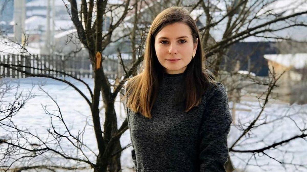 absolventa de liceu de nota 10 sefa de promotie eliminata din bacalaureat dupa afisarea