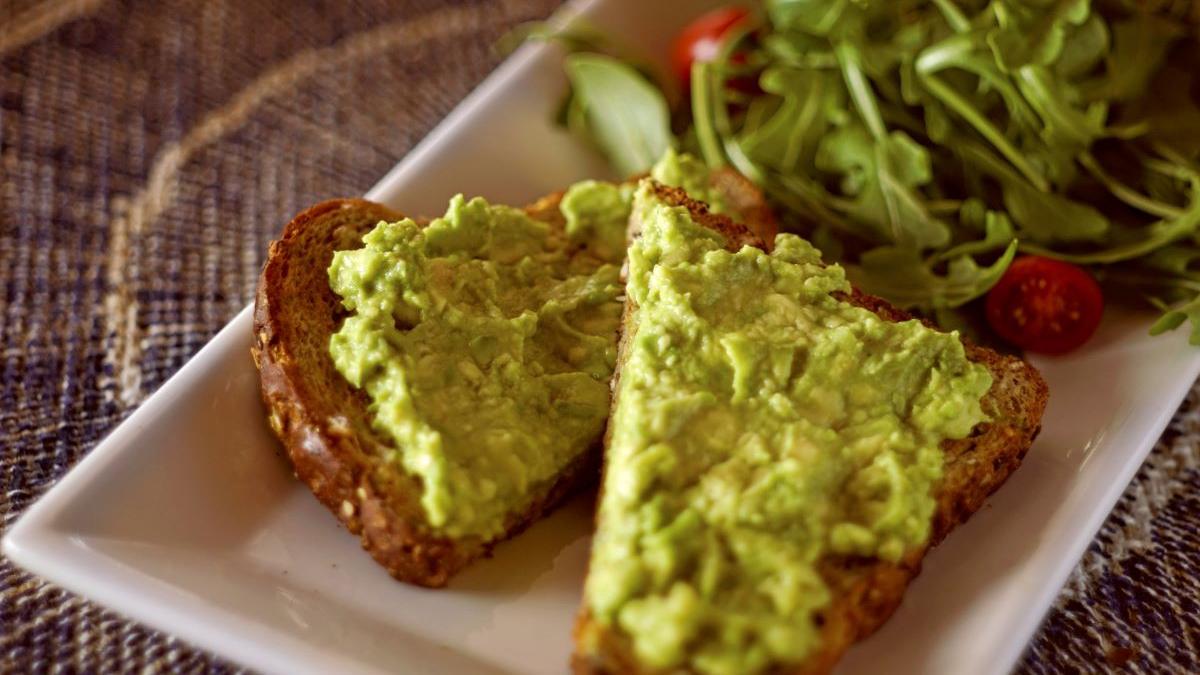 secretele bucatarilor cum se prepara guacamole sau pasta de avocado perfecta pentru vara reteta