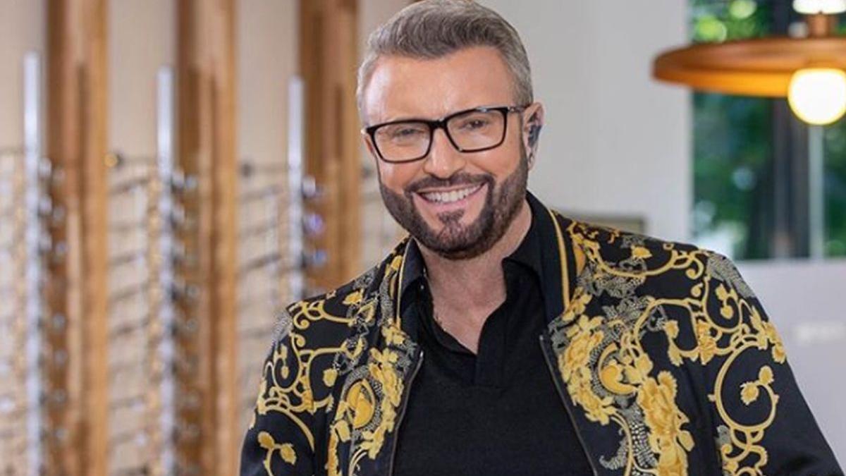 catalin botezatu a marturisit ca ar fi tentat sa intre in politica studiile si cariera celebrului