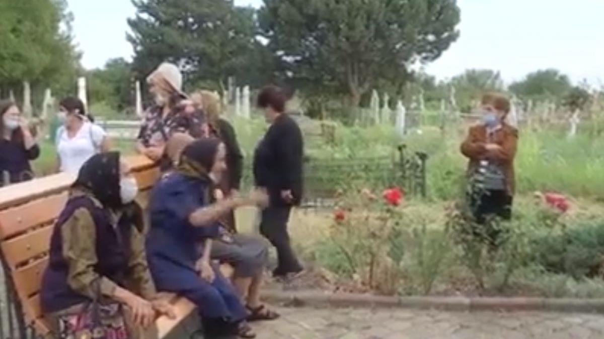 revolta intr un sat din giurgiu localnicii isi alunga preotul si nu mai vor sa slujeasca in biserica