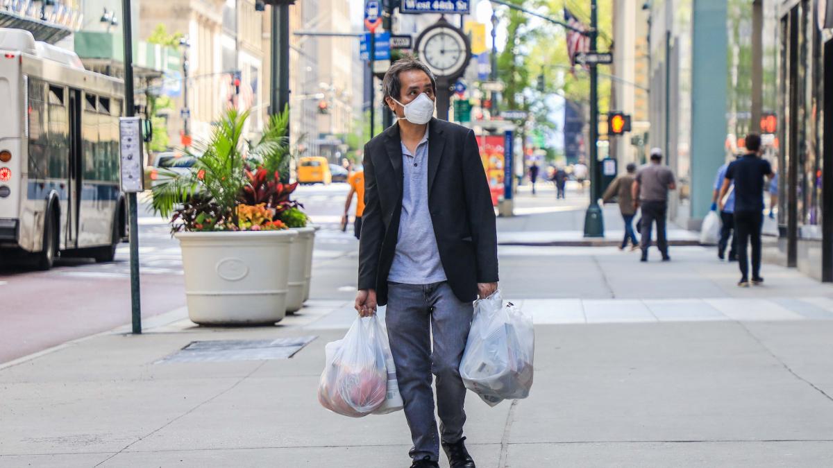 un alt judet impune restrictii majore unde se va purta masca de protectie si afara