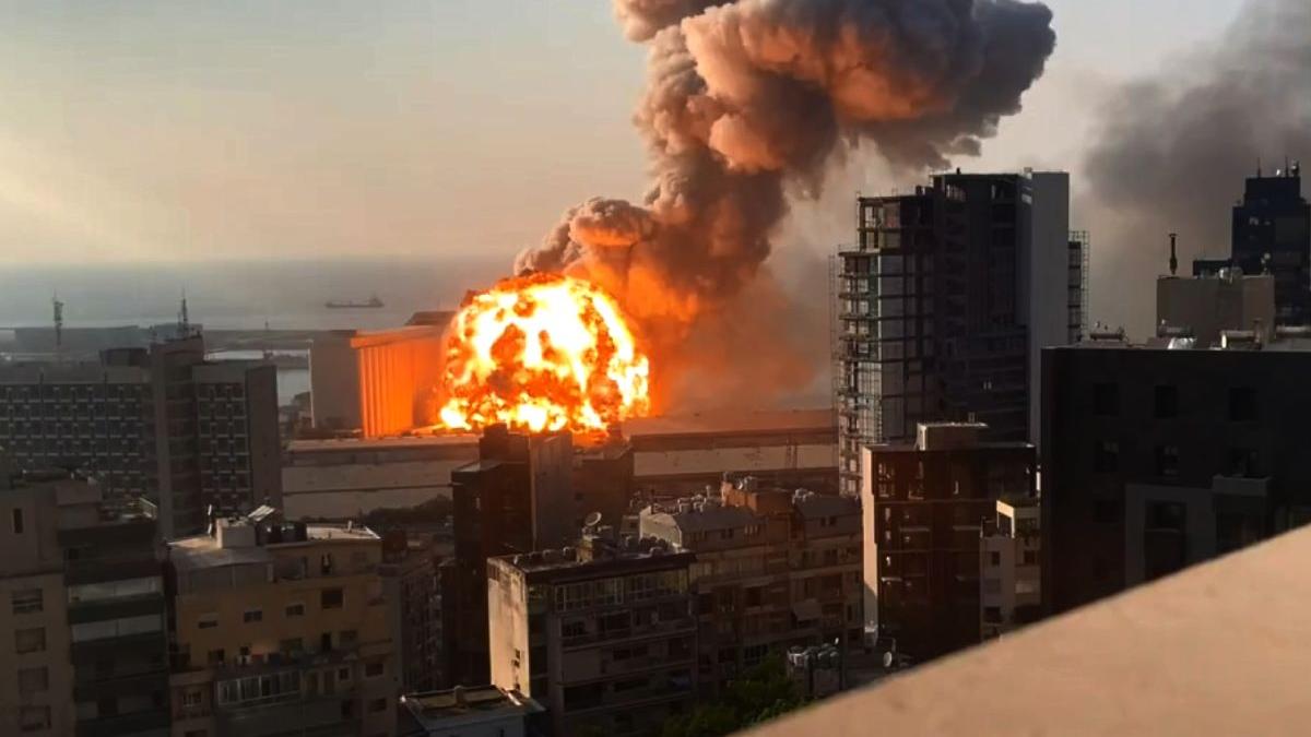 noi imagini hd explozia uriasa beirut slow motion