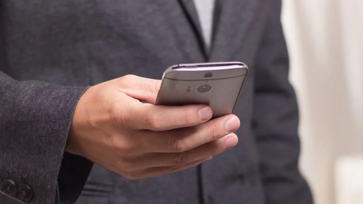 numarul de telefon care s a vandut pentru aproape 250 000 de euro detaliul special care face toti