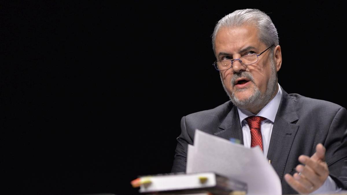 adrian nastase face radiografia psd post congres este o parte din reforma gandita de liviu dragnea