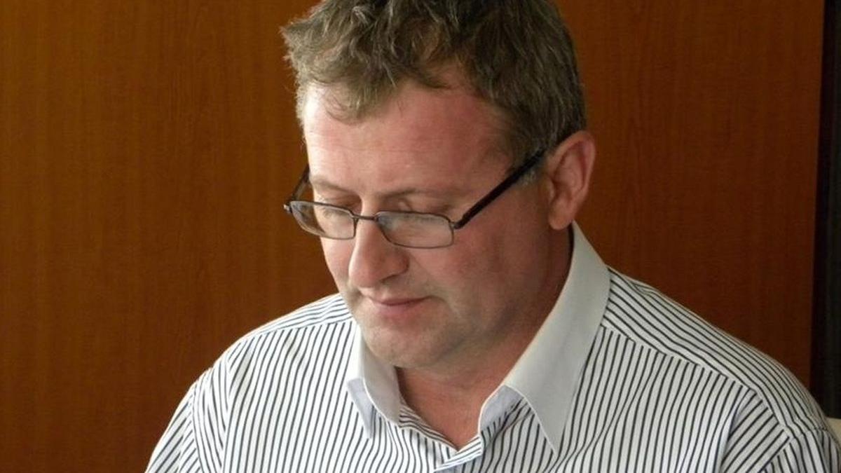 a fost condamnat definitiv pentru pornografie dar vrea sa fie primar