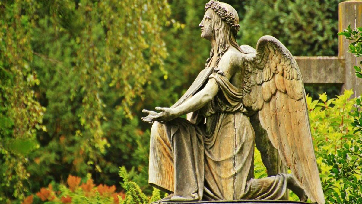 intrebari raspunsuri moarte inmormantare