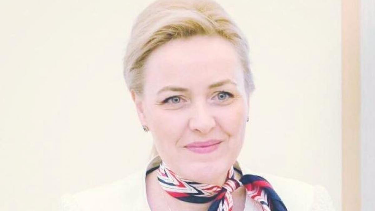 de ce a lipsit carmen dan de la votul pentru motiune mama este pozitiva