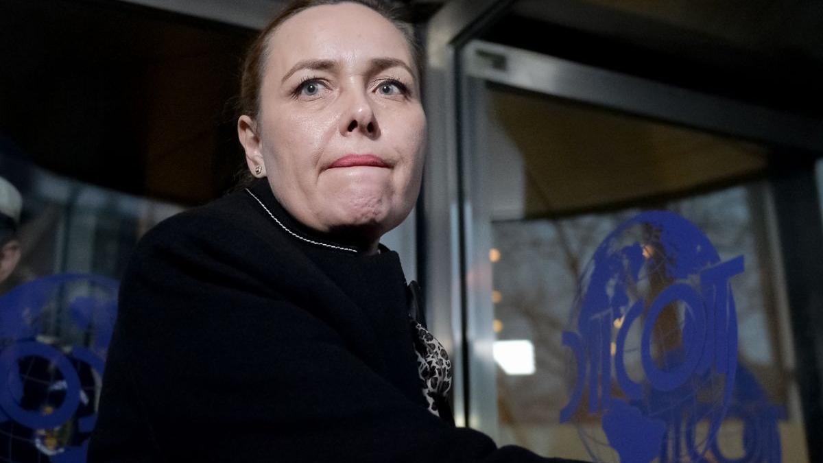 surse carmen dan fost ministru mai in izolare la domiciliu