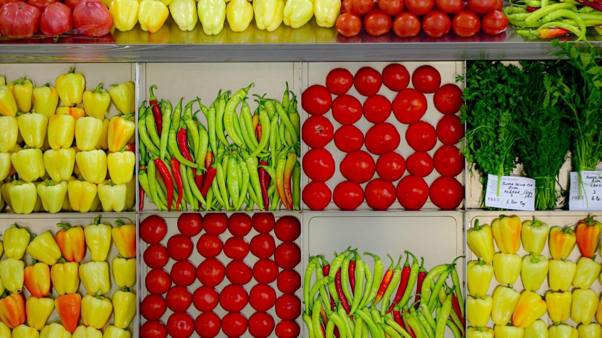 antena 3 a luat rosii din romania si din import si le a dus la analize care sunt curate medic