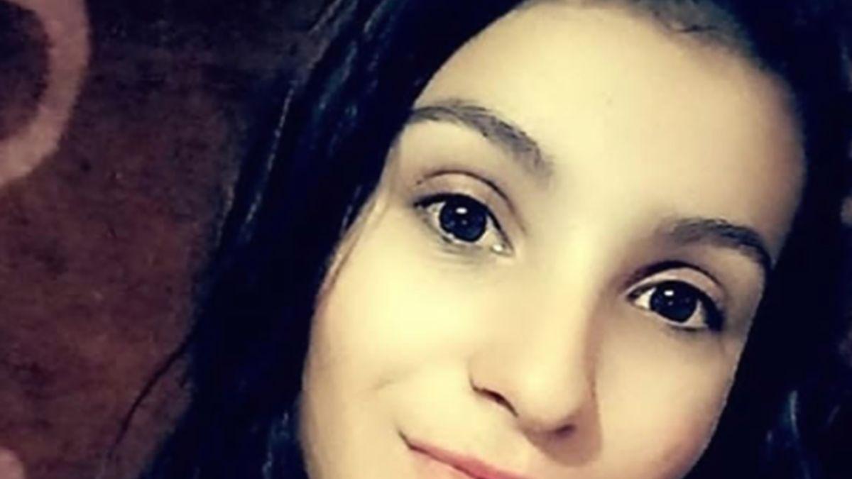 o fata de 17 ani mama a doi copii a disparut sunati la 112 daca o vedeti