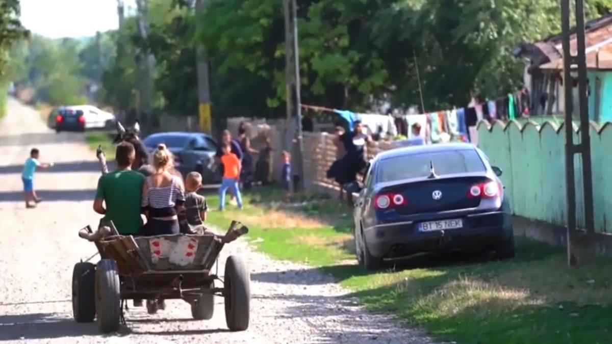orasul din romania fara apa canalizare si asfalt locuitorii n au auzit nimic despre campania