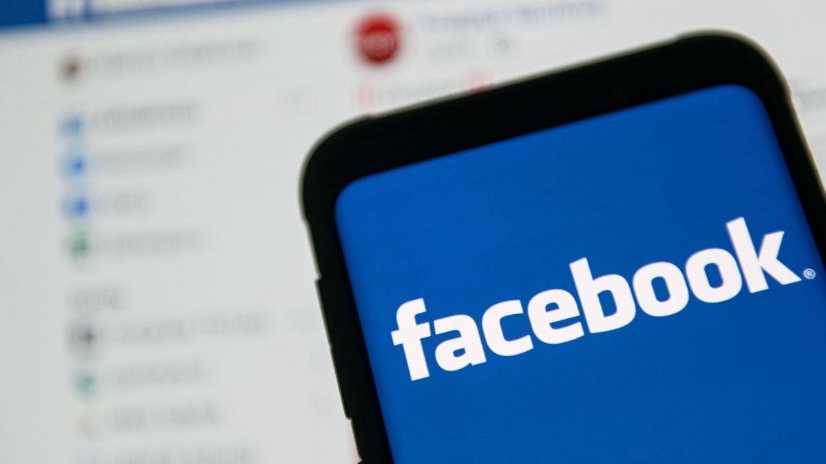 facebook plateste sute de mii de utilizatori pentru a si dezactiva aplicatia