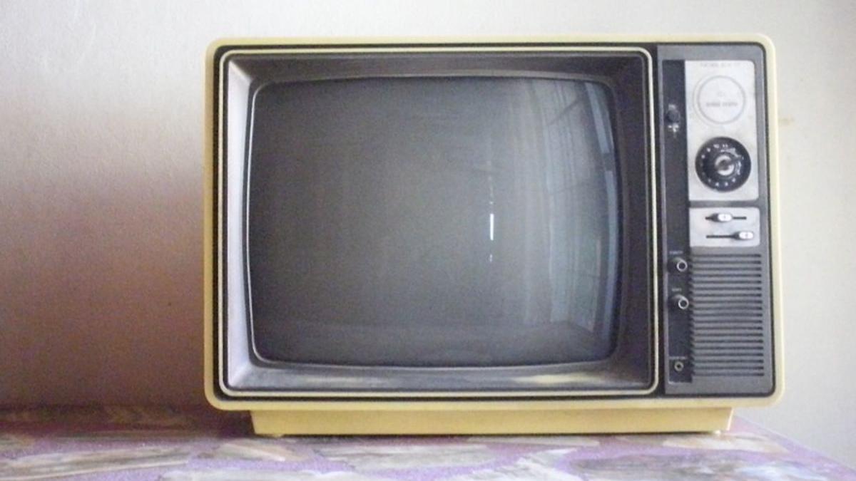 o batrana din vaslui a murit intoxicata cu fum de la un televizor defect