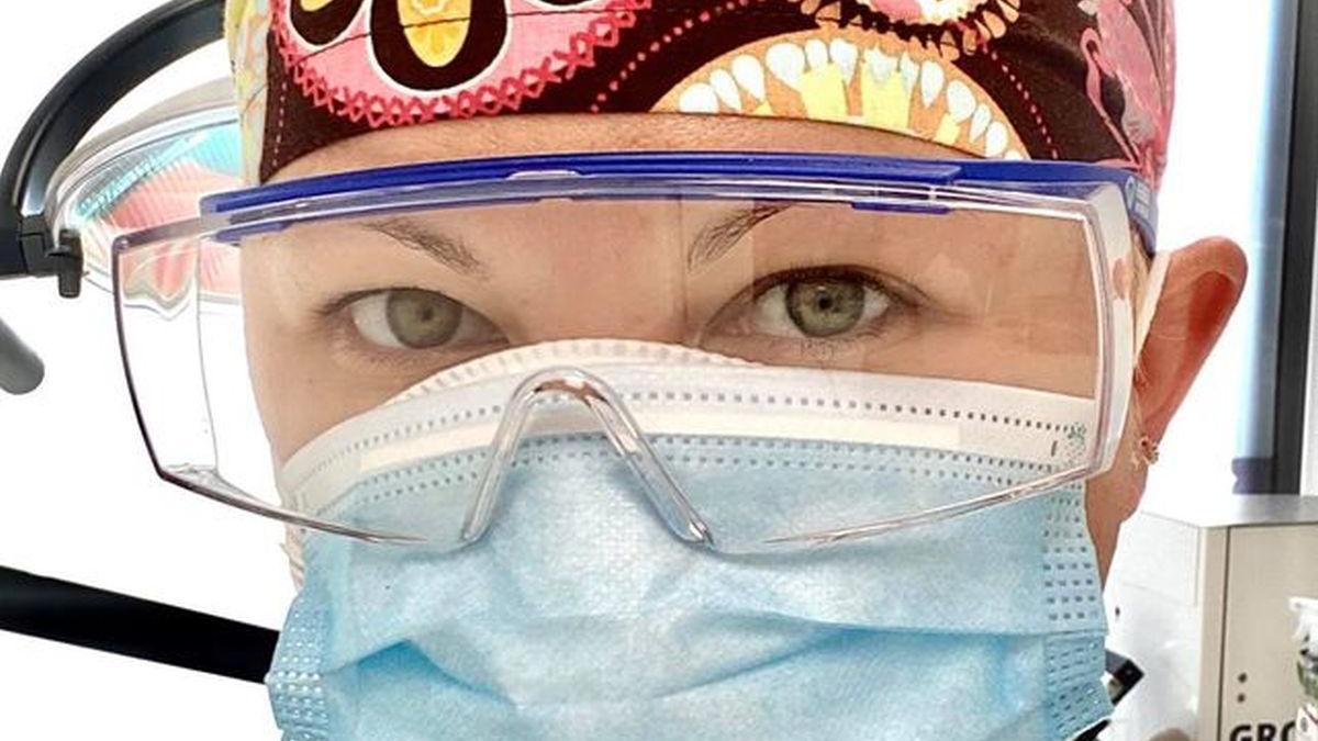 medic roman din belgia stau opt ore pe zi cu doua masti am si telefonul sa sun la 112 incep sa ma