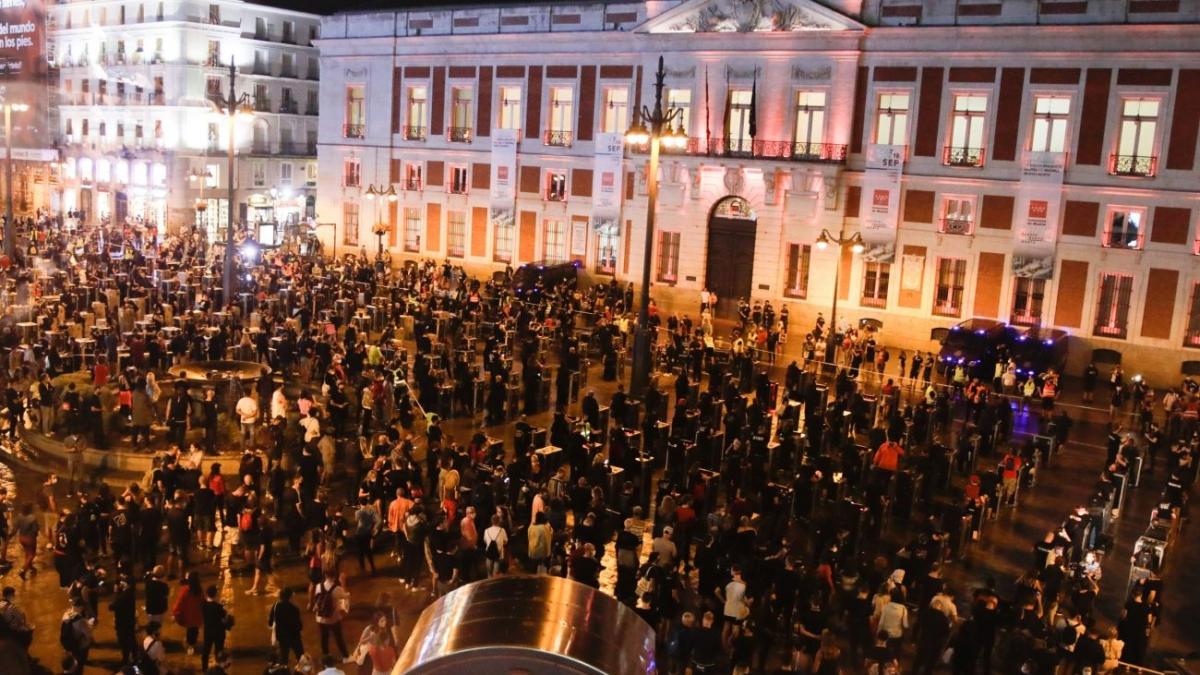 europa intra in carantina bucata cu bucata milioane de oameni se confrunta cu valul doi de