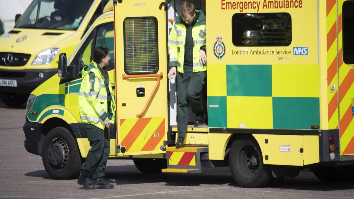 aproape 50 de mii de cazuri de covid 19 pe zi cand ar putea fi atins acest prag in marea britanie