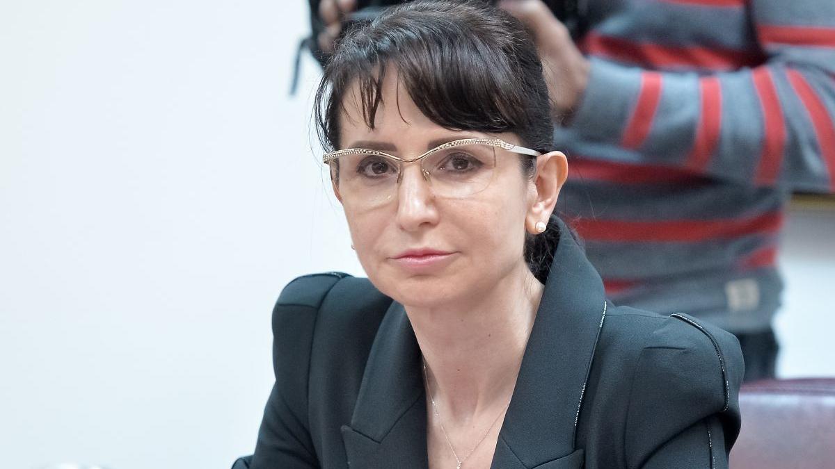 georgiana hossu a demisionat la sefia diicot decizia luata dupa ce sotul i a fost condamnat la