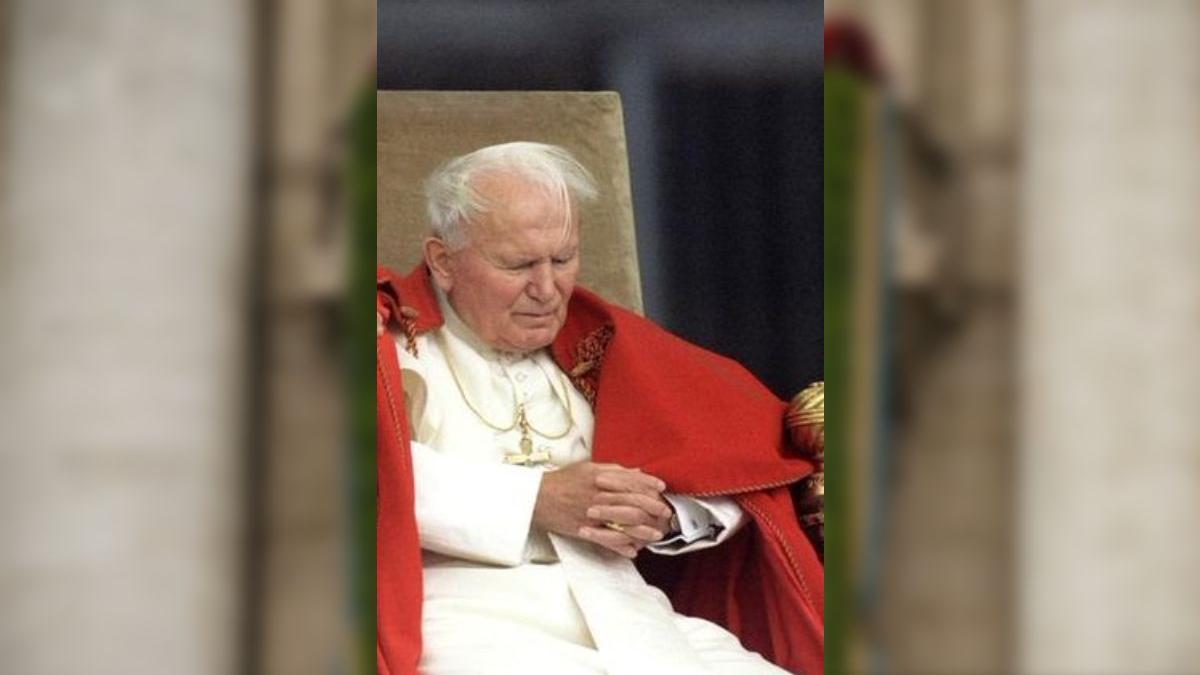 sangele papei ioan paul al ii lea furat dintr un lacas de cult din italia