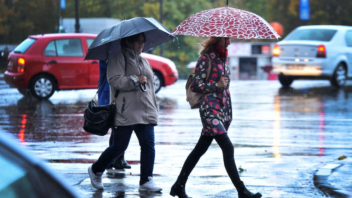 vreme calda dar instabila in bucuresti duminica alegerilor ploi torentiale