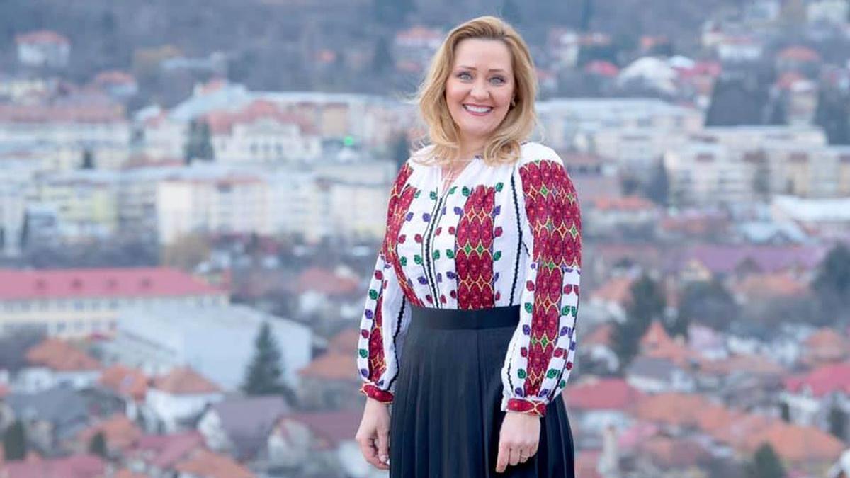 din televiziune in politica elena lasconi usr plus a castigat primaria campulung muscel